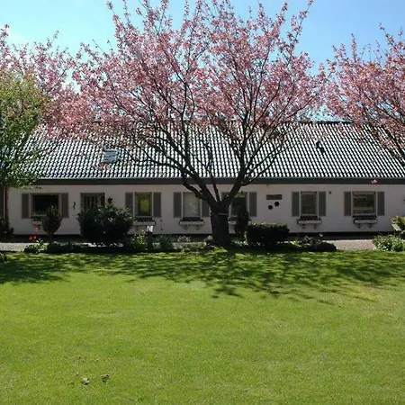 Casa de hóspedes Feriestedet Ronne 2*